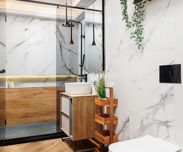 Pure Living W. Private Parking Брашов