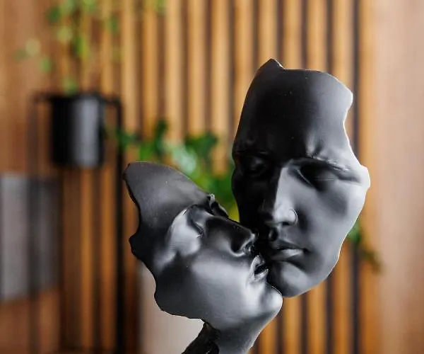 Pure Living W. Private Parking Апартаменти