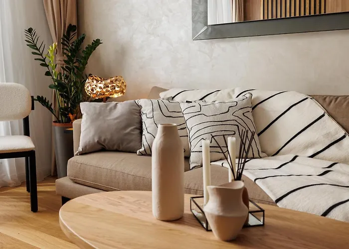 Апартаменти Pure Living W. Private Parking