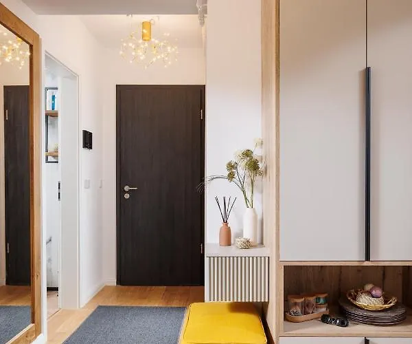 Pure Living W. Private Parking