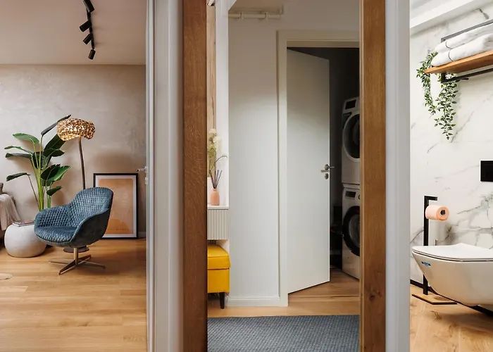 Pure Living W. Private Parking Apartment *