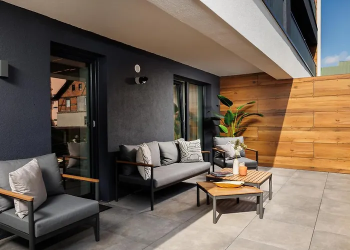 Pure Living W. Private Parking * Брашов